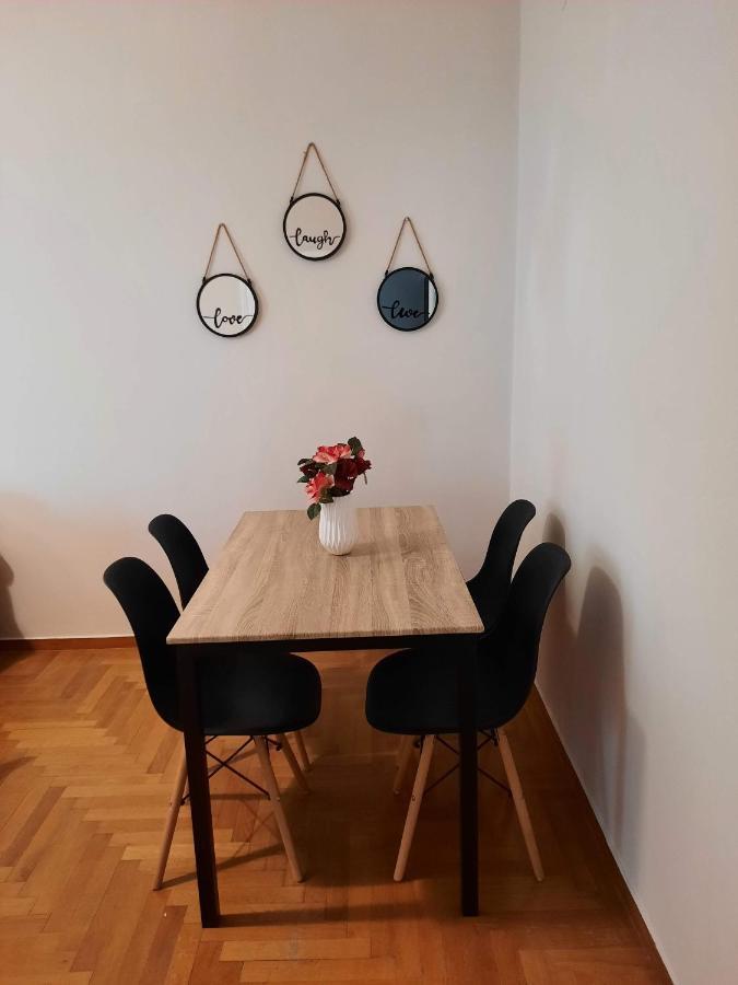 Cosy Apartment In The Heart Of The City Kalamata Exterior foto